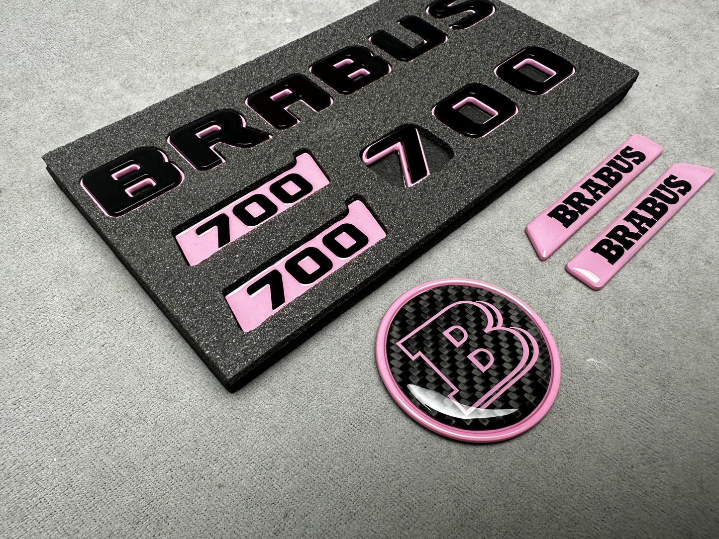 Brabus 700 metallic emblem badge set light pink with black for Mercedes rear trunk