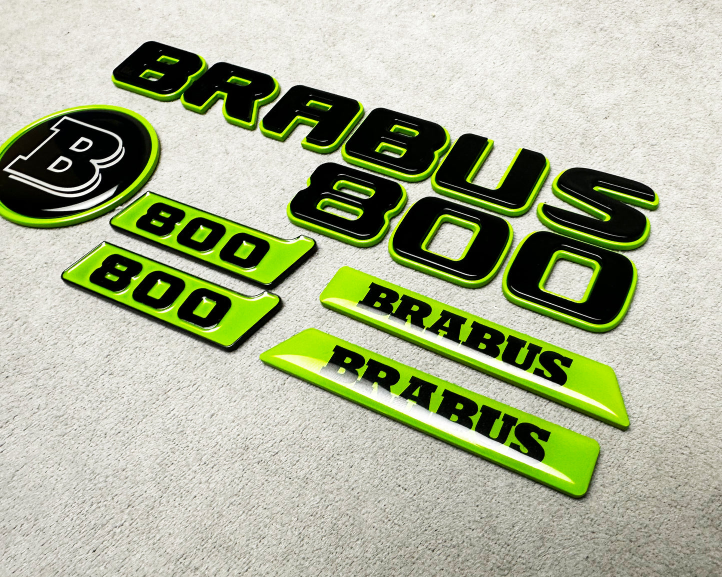 Brabus 800 green metallic emblem badge set with carbon fiber accents for Mercedes W463A, exterior upgrade, premium quality