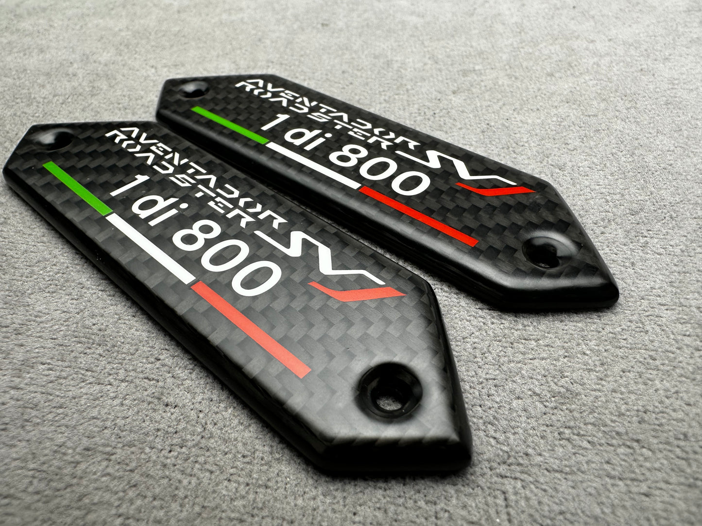 Lamborghini Aventador Roadster SV 1 di 800 carbon interior emblem badges for door panel – premium quality, exclusive edition