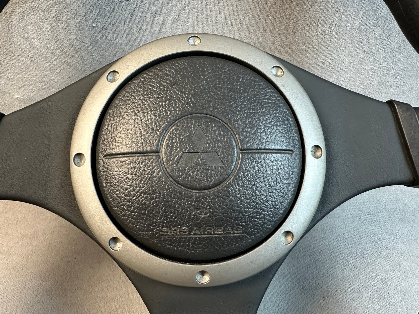 Side angle showing ergonomic grip zones
