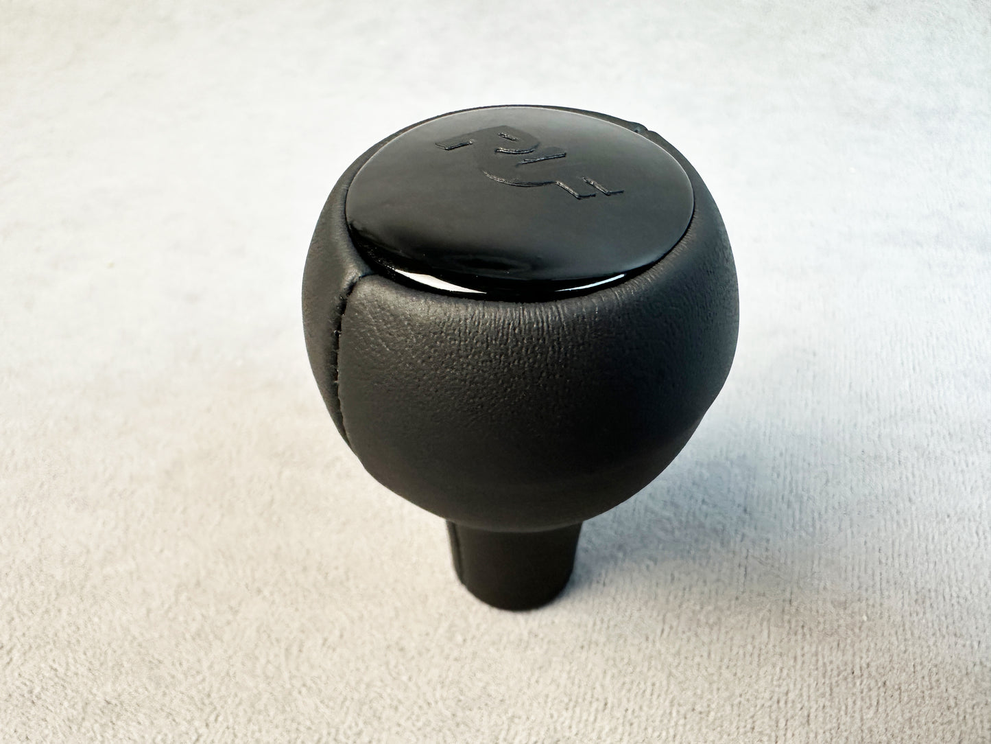 Installed view of RUF shift knob in Porsche 930 interior