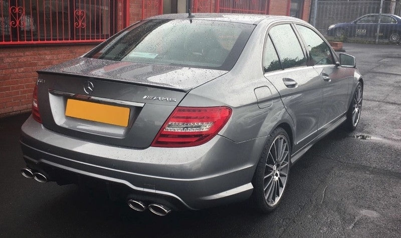 Body Kit C63 Design with LED Taillights for Mercedes C-Class W204 Sedan (2007–2015)