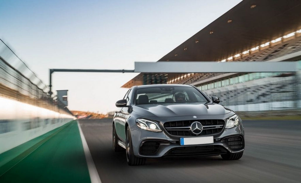 Body Kit E63 Design with Black Exhaust Tips for Mercedes E-Class W213 (2016–2019)