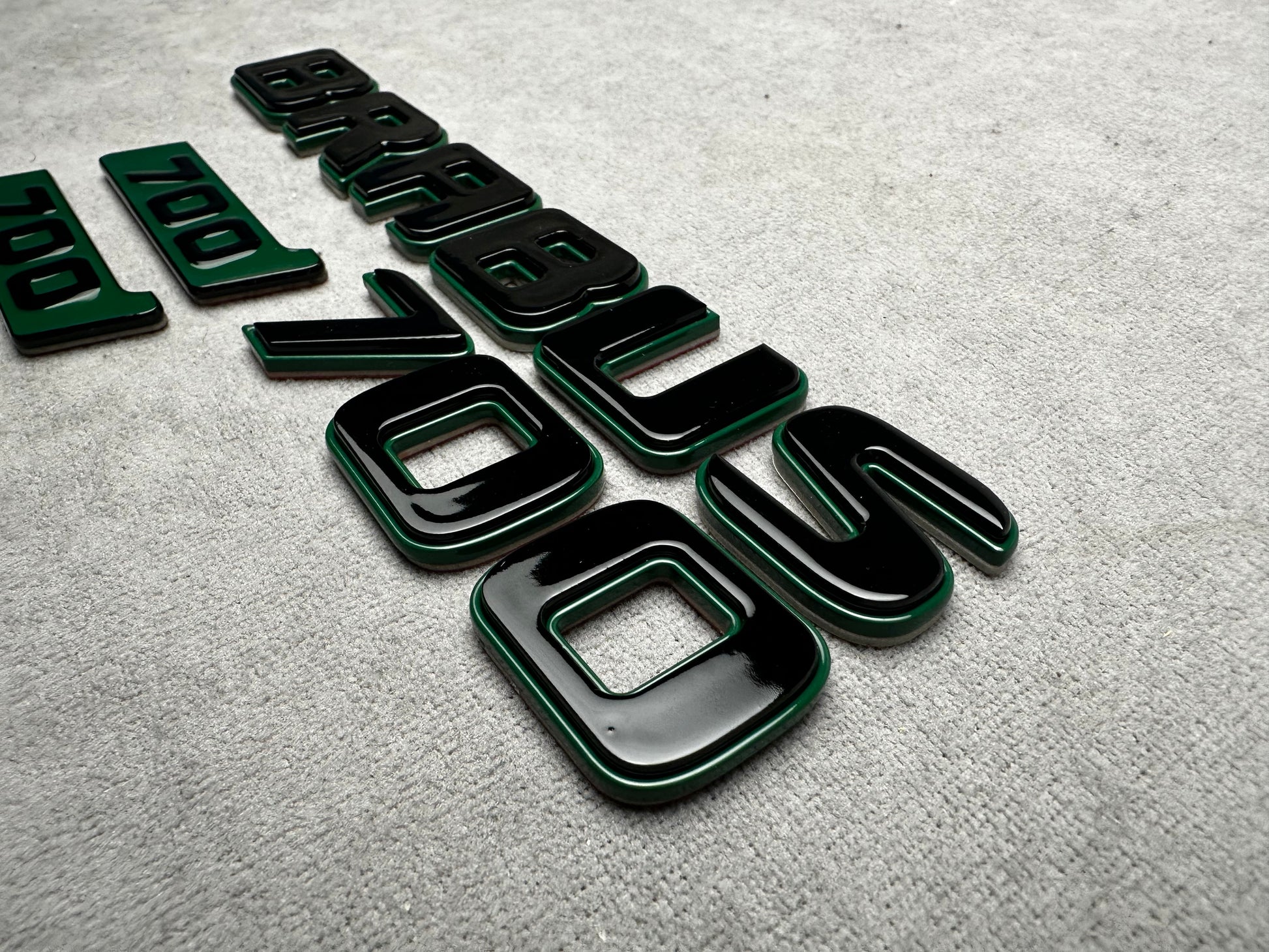 Brabus 700 Mean Green Metallic with Black Trunk Badge Emblem for Mercedes W465 G-Wagon – premium styling for high-performance SUVs
