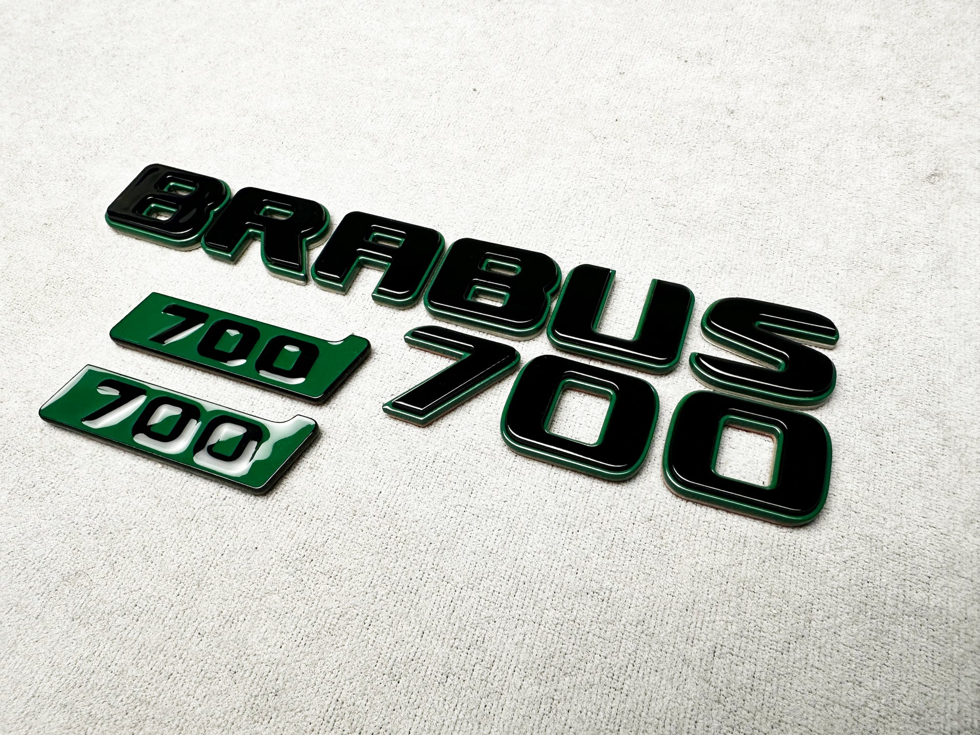 Brabus 700 Mean Green Metallic with Black Trunk Badge Emblem for Mercedes W465 G-Wagon – premium styling for high-performance SUVs