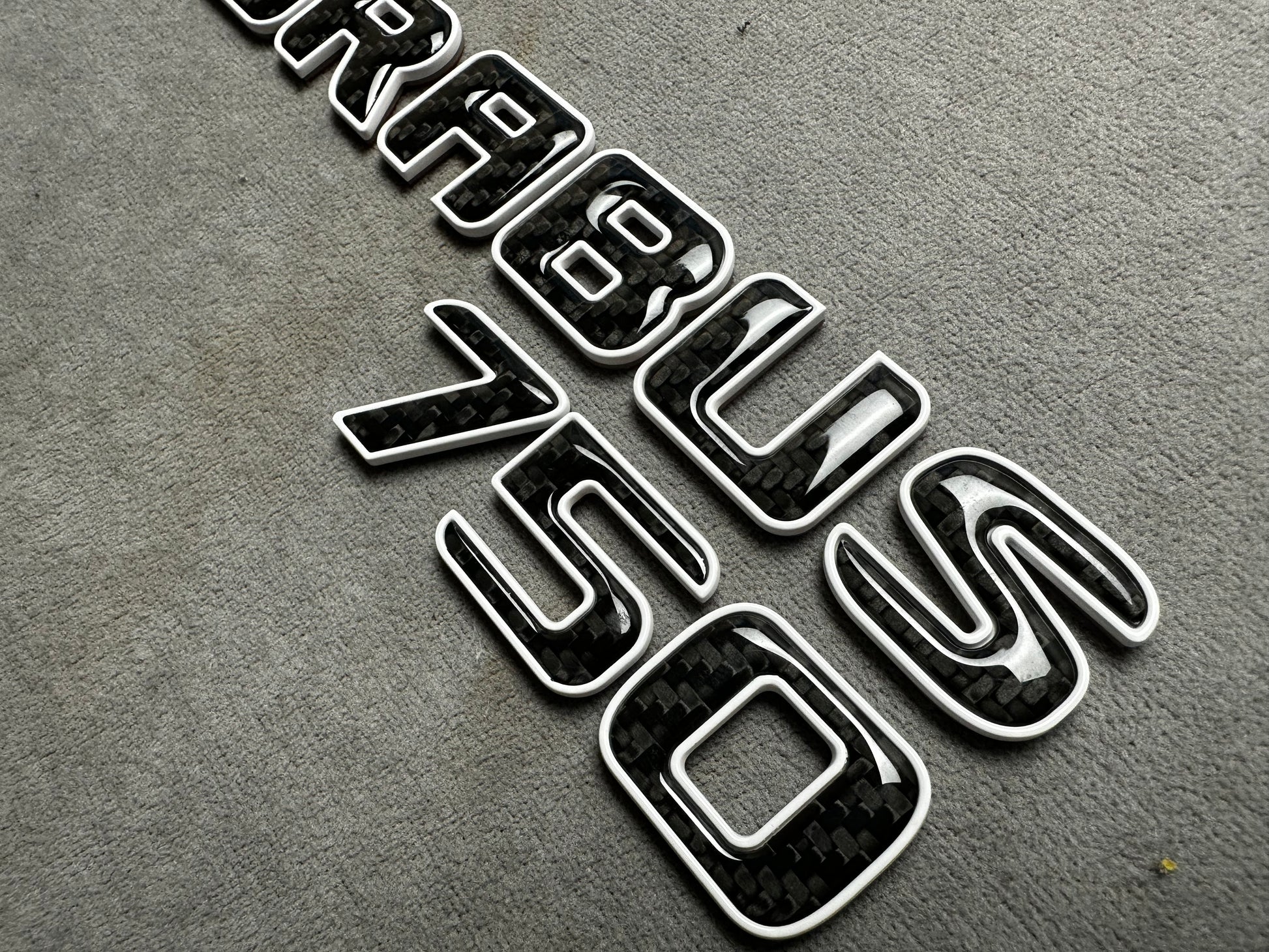 Brabus 750 white metallic emblem badge with carbon accents for AMG Mercedes SL 63 trunk, premium quality and easy installation