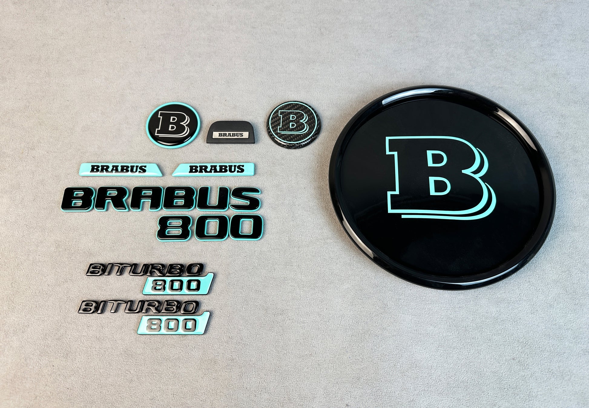 Front grille Brabus "B" logo in Tiffany blue