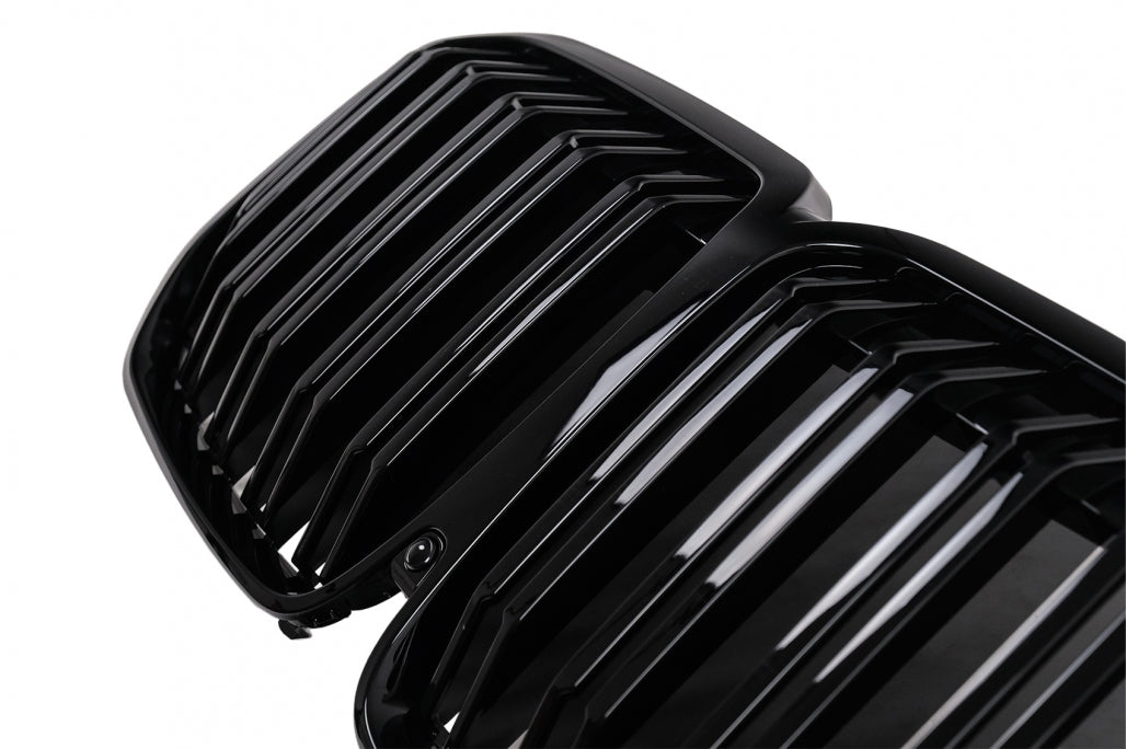 Central Kidney Grille Double Stripe Piano Black for BMW X7 G07 (2018-2022)