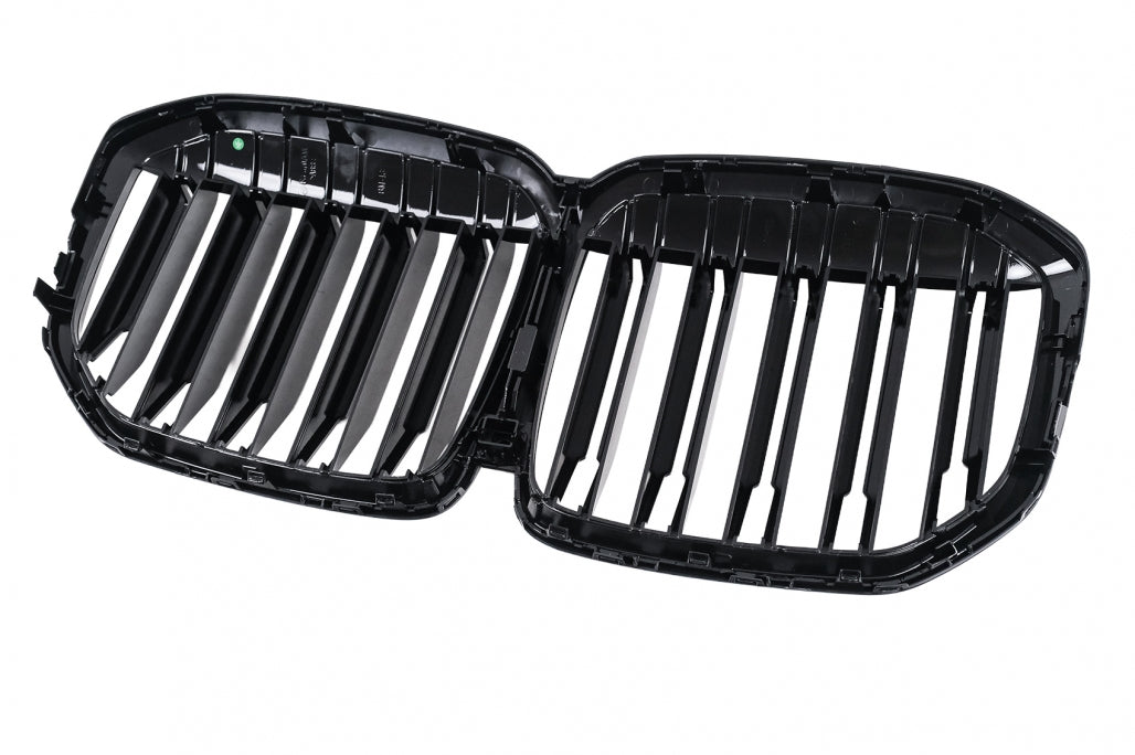 Central Kidney Grille Double Stripe Piano Black for BMW X7 G07 (2018-2022)