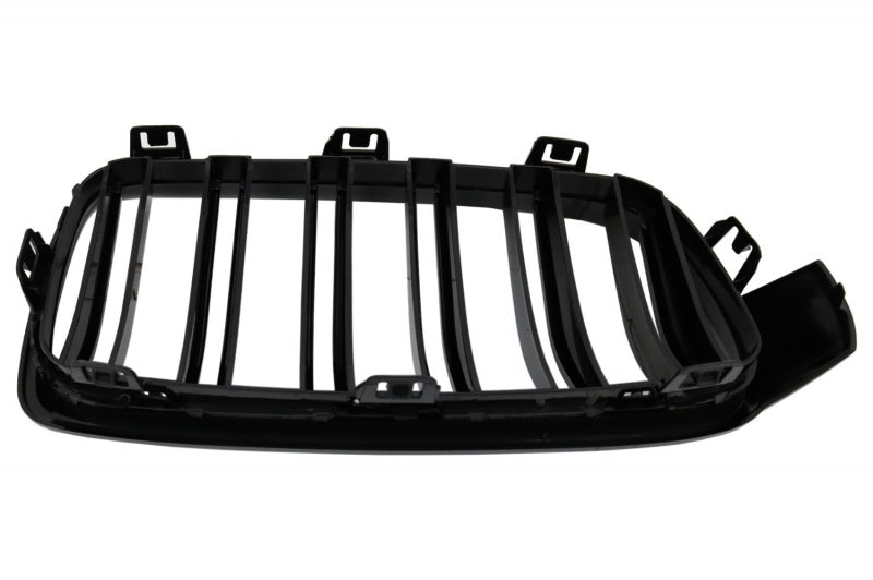 Complete Body Kit M3 CS Look with Double Stripe Kidney Grilles for BMW 3 Series F30 (2011–2019) Without Fog Lights