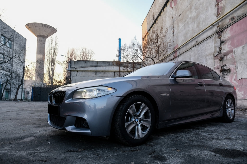 Front Bumper M-Technik Design Without Fog Lamps for BMW 5 Series F10 F11 (2011–2014)