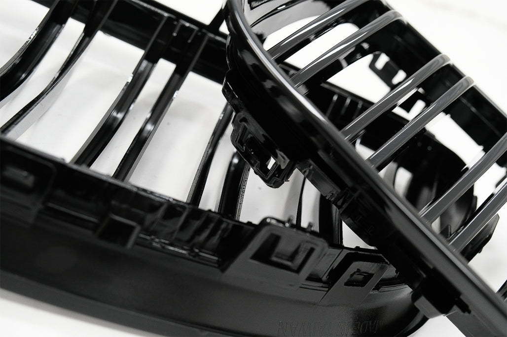 Front Bumper with Double Stripe Kidney Grilles for BMW 3 Series E92 E93 (2006–2009) M3 Design Without PDC
