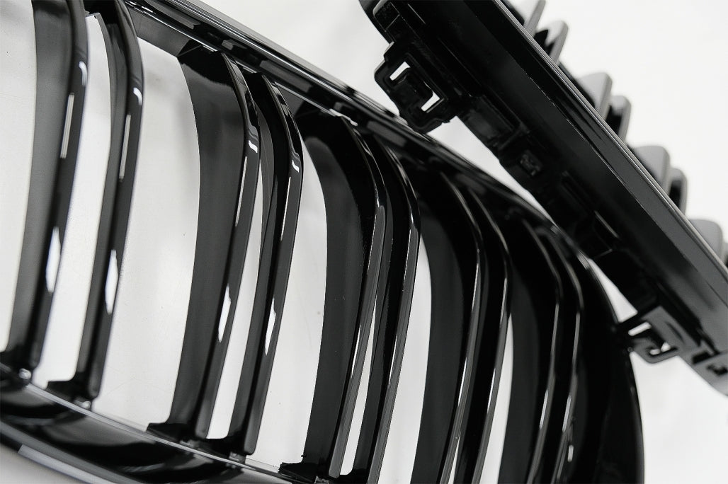 Front Bumper with Double Stripe Kidney Grilles for BMW 3 Series E92 E93 (2006–2009) M3 Design Without PDC