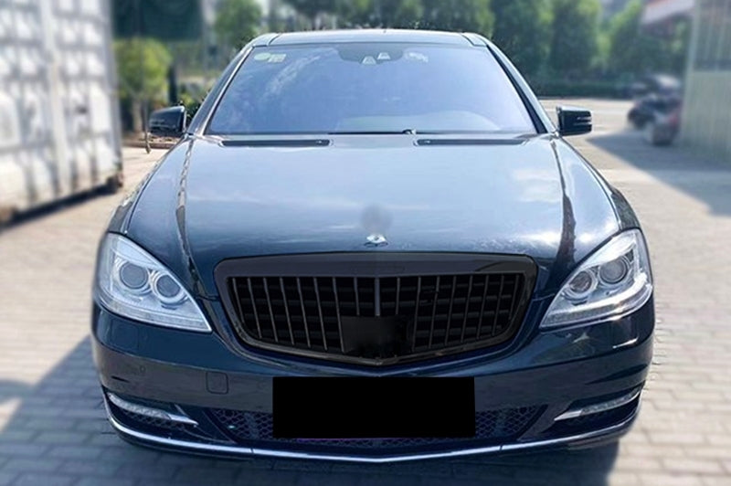 Front Grille Vertical Design Piano Black for Mercedes S-Class W221 Facelift (2010–2013)