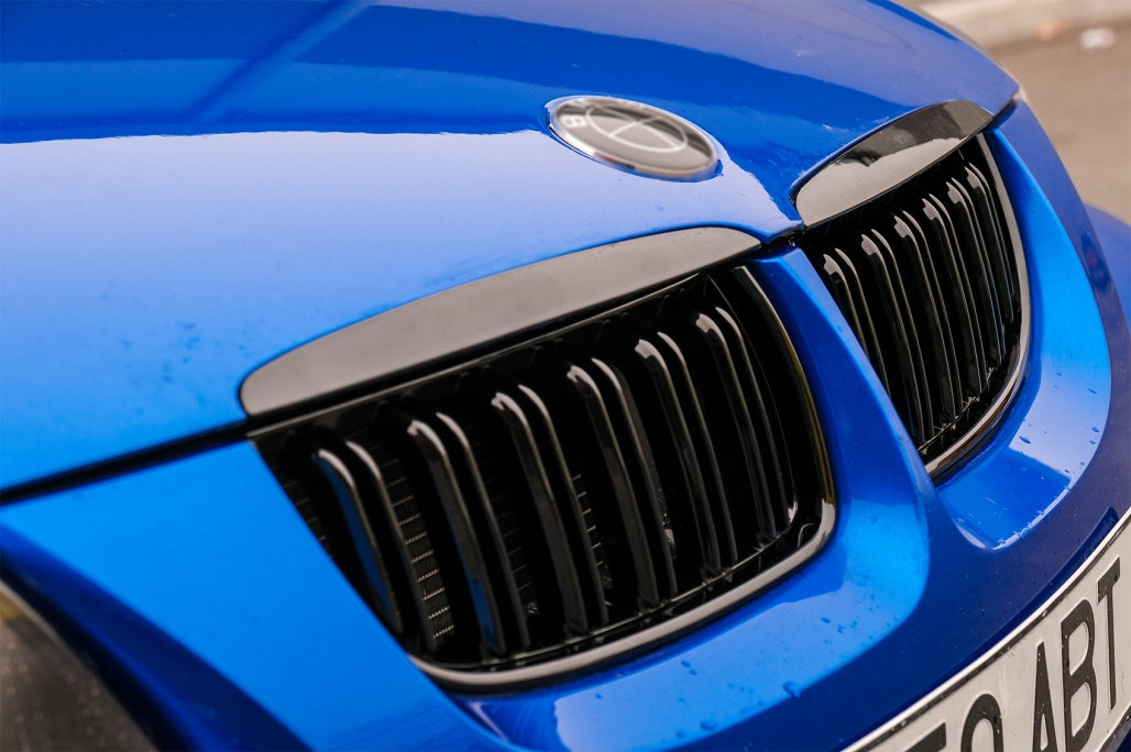 Front Kidney Grilles for BMW 3 Series E90 E91 (2005–2008) Pre-LCI Double Stripe M Design