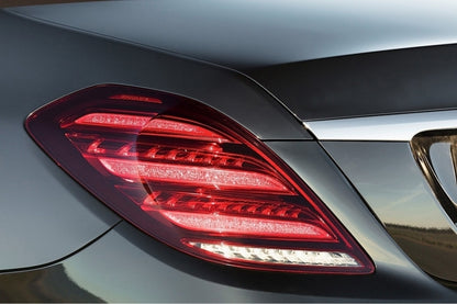 Full LED Taillights Facelift Design with Sequential Turn Signals for Mercedes S-Class W222 (2013–2017)