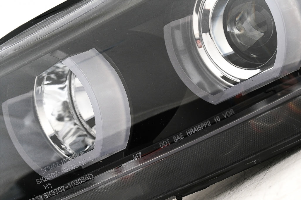 Headlights U-LED 3D Halogen Black for BMW 3 Series E90 E91 LHD (2005–2008)