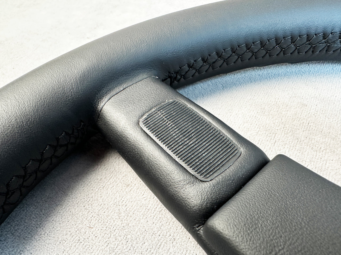 Italvolanti steering wheel compatible with Porsche 964 and 993