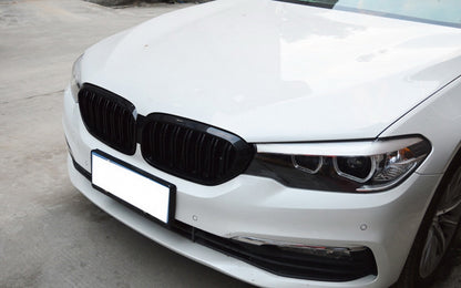 Kidney Grilles Double Stripe M Design Piano Black for BMW 5 Series G30 G31 (2017–2019)