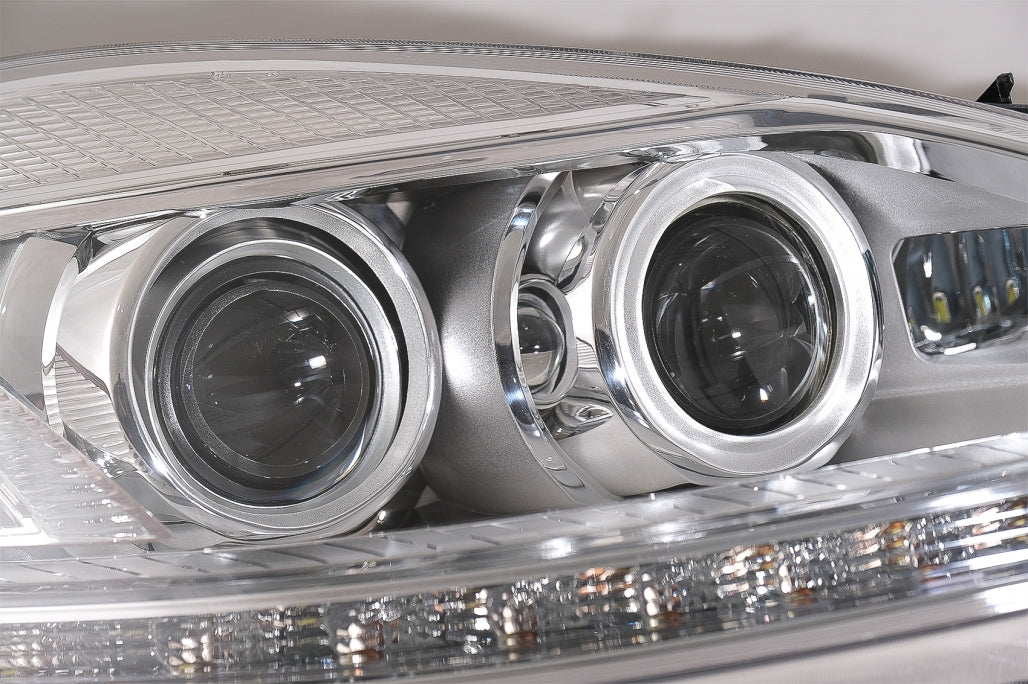 LED Headlights Facelift Look with Sequential Dynamic Turning Lights for Mercedes S-Class W221 (2005–2009) LHD