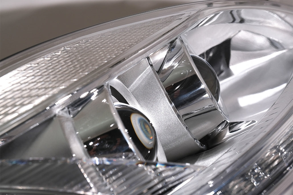 LED Headlights Facelift Look with Sequential Dynamic Turning Lights for Mercedes S-Class W221 (2005–2009) LHD