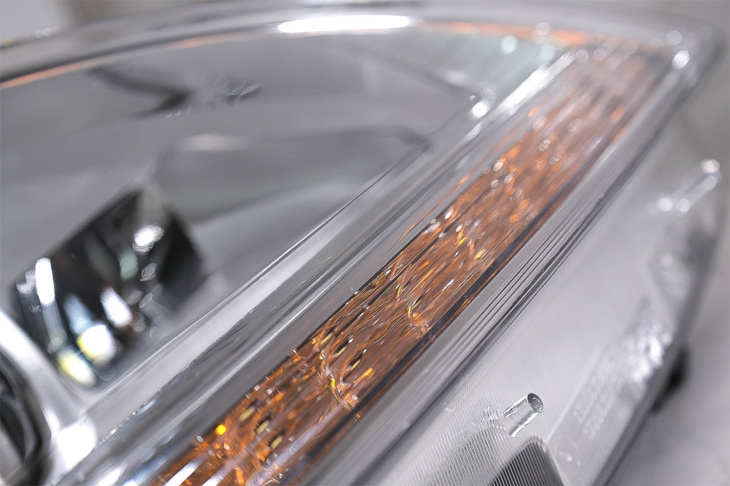 LED Headlights Facelift Look with Sequential Dynamic Turning Lights for Mercedes S-Class W221 (2005–2009) LHD