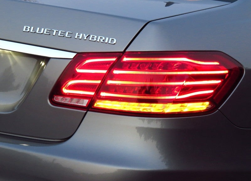 LED Light Bar Taillights Red Clear Facelift Conversion for Mercedes E-Class W212 Sedan (2009–2013)