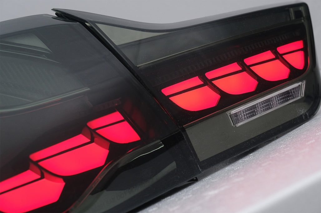 OLED Taillights Red Smoke Dynamic Sequential for BMW 4 Series F32 F33 F36 / M4 F82 F83 (2013–2019)