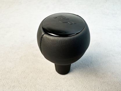 Installed view of RUF shift knob in Porsche 930 interior