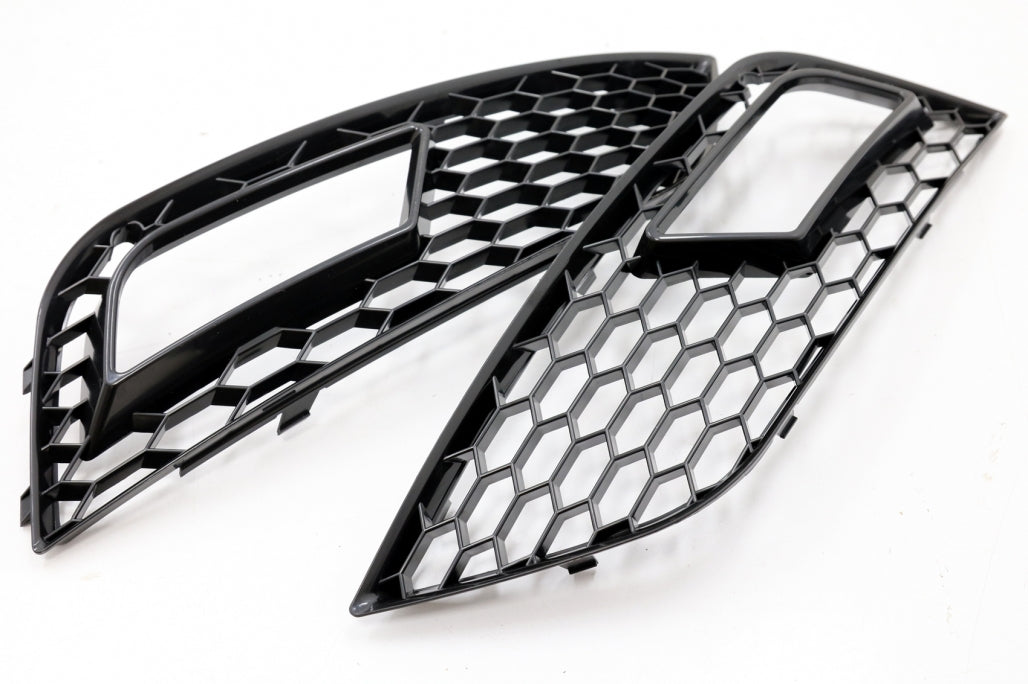 RS4 Design Fog Lamp Covers Piano Black for Audi A4 B8 Facelift (2012–2015)