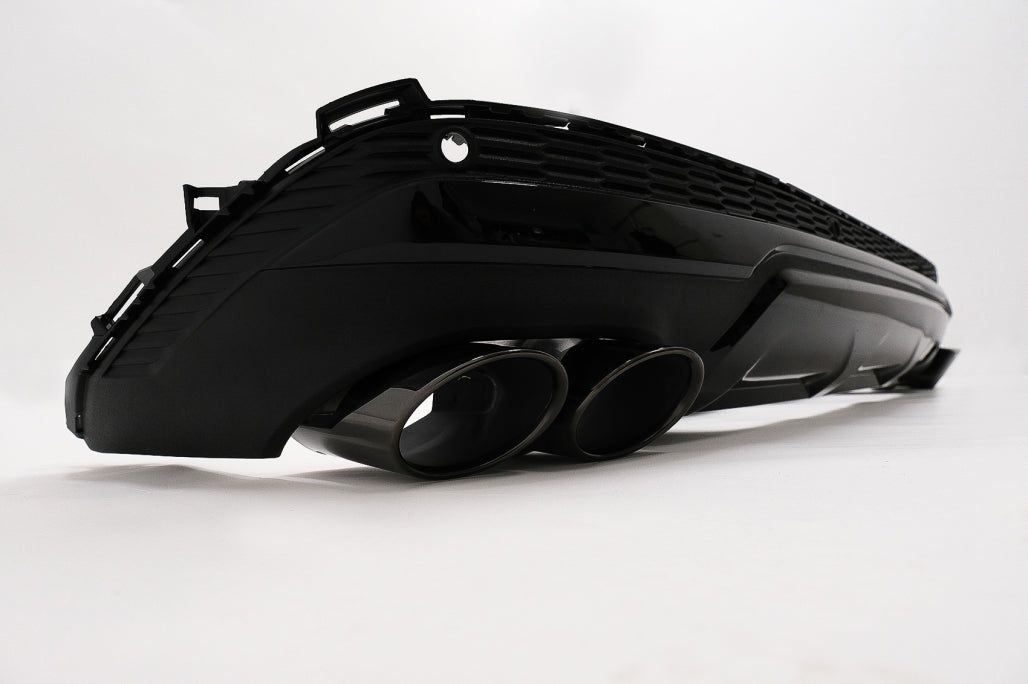 Rear Bumper Diffuser Double Outlet with Black Exhaust Tips SQ7 Design for Audi Q7 4M Facelift (2020–2025)