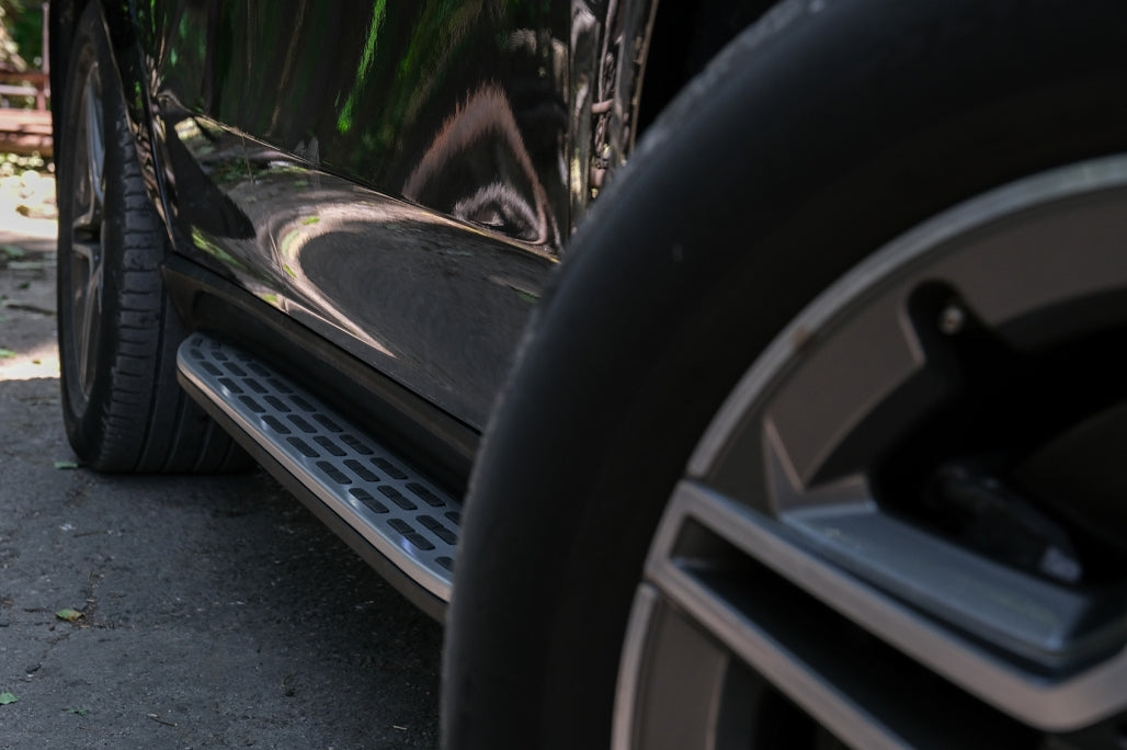Running Boards Side Steps with LED Courtesy Light for Mercedes GLE W167 (2019–Up)