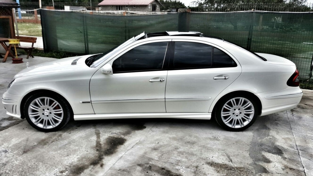 Side Skirts Sport Design for Mercedes E-Class W211 (2003–2009)